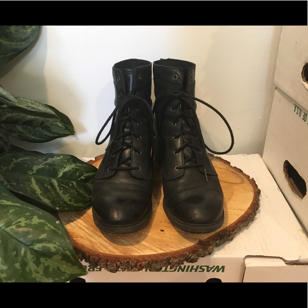 Black Lace Up Timberland Boots